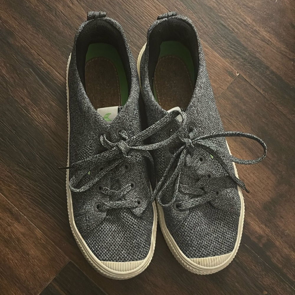 Caruima sneakers